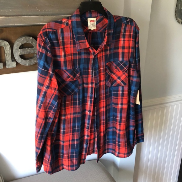 Levi's Other - NWT MEN’S LEVI’S BUTTON DOWN